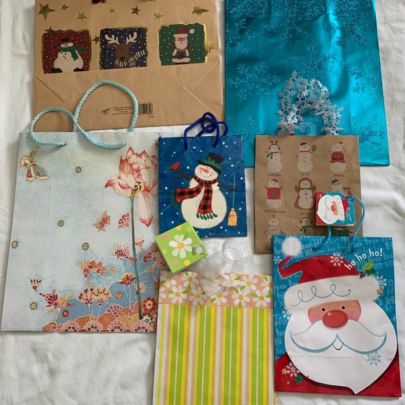 Mix of 7 Paper Gift Bags for Gifting - Picture 2 of 8